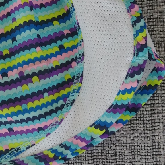 Skechers sport shorts. Like new - Picture 2 of 3